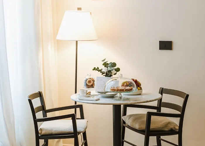 Parisii Bocca Di Leone 88-piazza Di Spagna Frühstückspension Rom