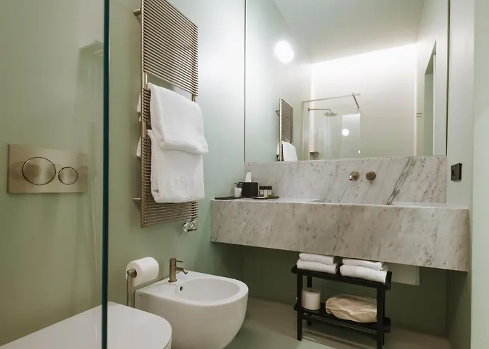 Parisii Bocca Di Leone 88-piazza Di Spagna Frühstückspension 4*